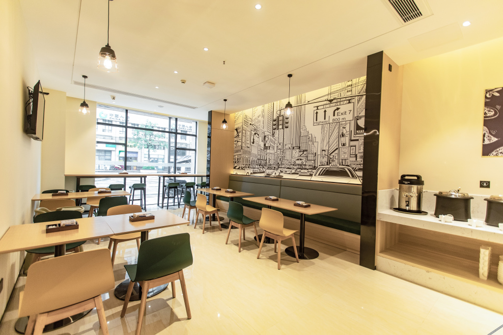 Шаогуань: City Easy Hotel (Wengyuan Wengjiang New Town Store)