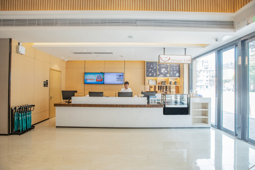 Шаогуань: City Easy Hotel (Wengyuan Wengjiang New Town Store)