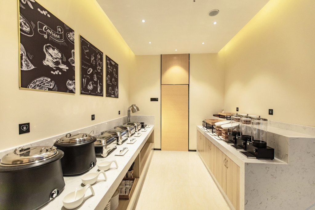 Шаогуань: City Easy Hotel (Wengyuan Wengjiang New Town Store)