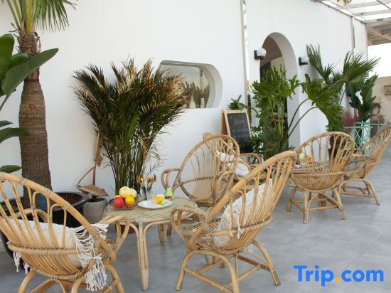 Шанхай: Qingyi Ruchu Camping Camping Pool Courtyard Holiday Beauty Su