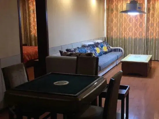 Юэян: Miluo Yuejiang Hotel
