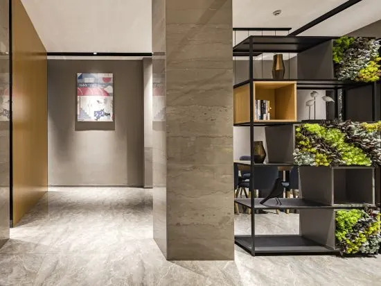 Chuxiong: Hanting Hotel (Chuxiong Government Affairs Center Xiongbao Road)