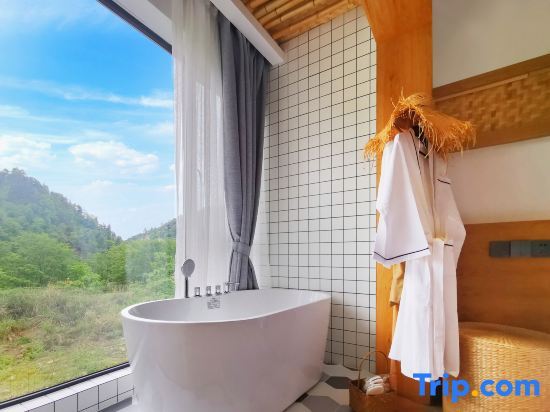 Шизиян: Fanjingshan Mountain and River Sample Homestay