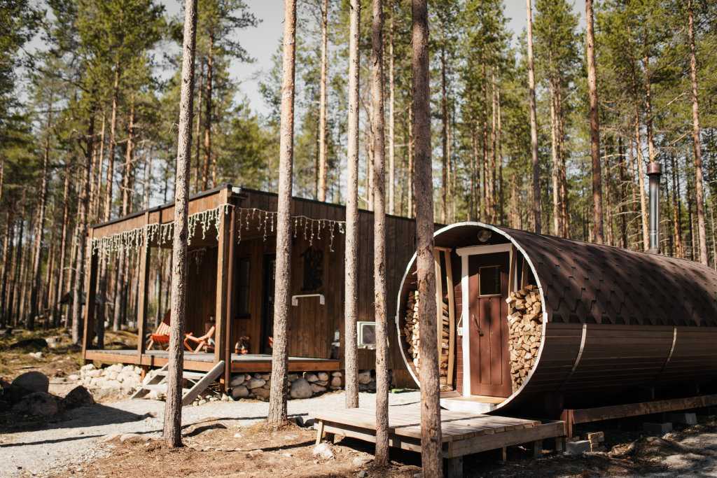 Медвежьегорск: Глэмпинг Karhumaki