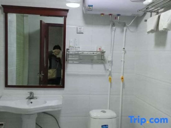 Корла: Korla Zhongtai Business Hotel