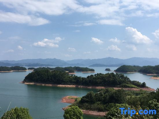 Хуаншань: Moyun·Huating History Hui-style 180° view designer light luxury art holiday home