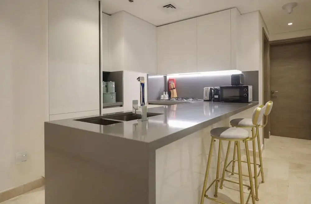Дубай: Elite LUX Holiday Homes - Elegant 2BR Suite in Business Bay Dubai