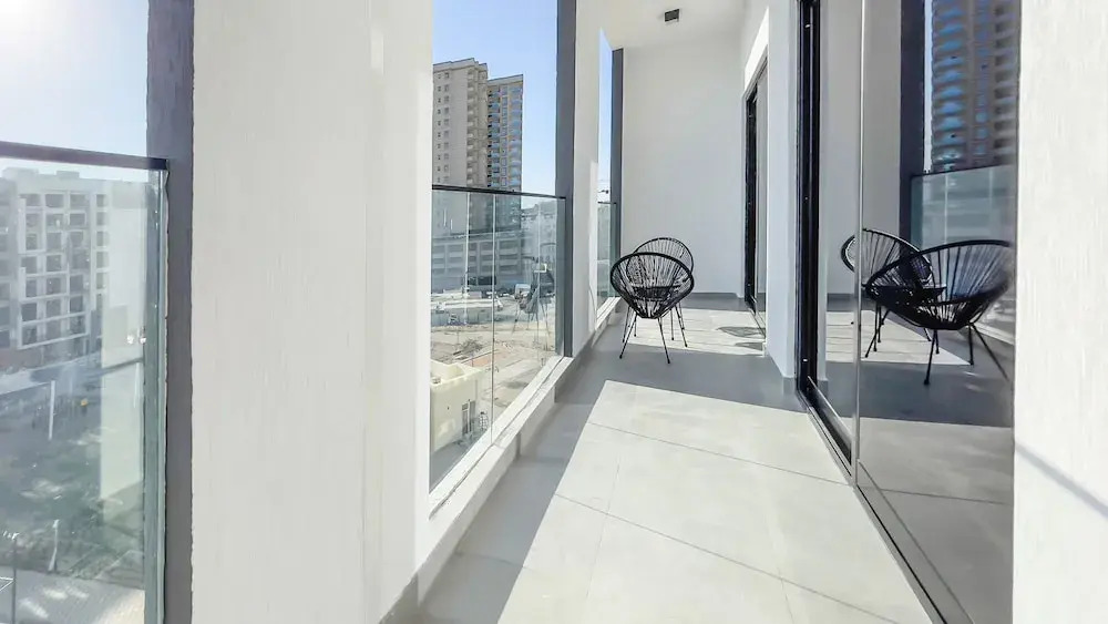 Дубай: Elite LUX Holiday Homes - Luxe Gardenia 2BR Haven in Arjan Dubai