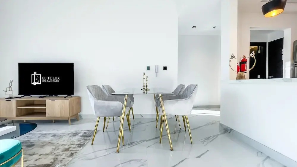 Дубай: Elite LUX Holiday Homes - Luxe Gardenia 2BR Haven in Arjan Dubai