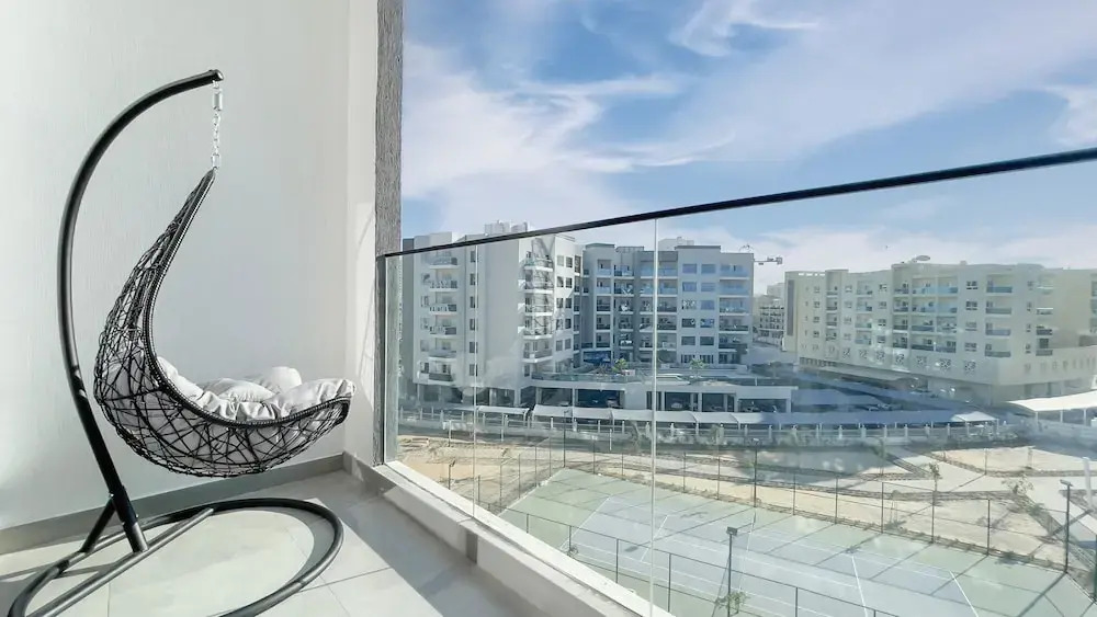 Дубай: Elite LUX Holiday Homes - Luxe Gardenia 2BR Haven in Arjan Dubai