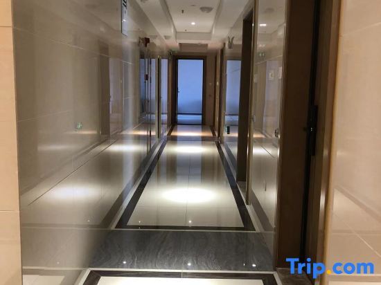 Фуян: Luoyi Apartment (Fuyang Hengda Lvzhou Shop)