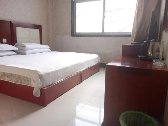 Таншань: Qianxi Yingchun Hotel