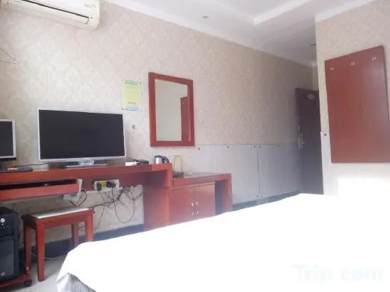 Таншань: Qianxi Yingchun Hotel
