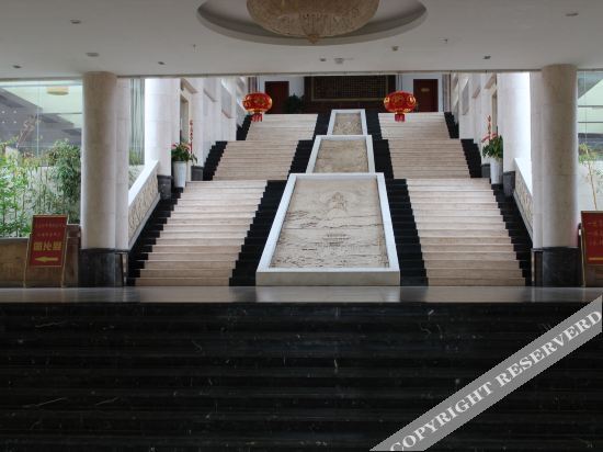 Лунъянь: Taiyuan Mountain Villa