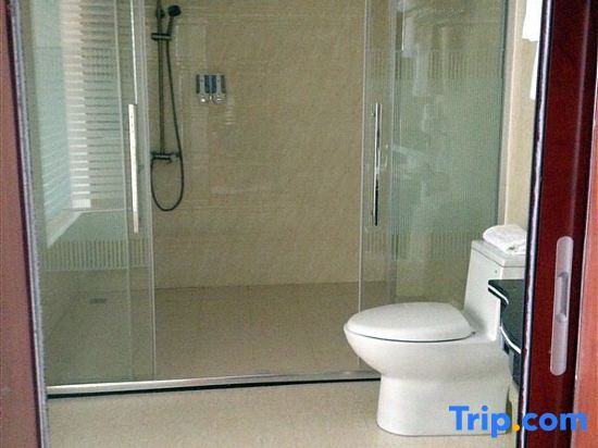 Шанграо: Jinli Business Hotel