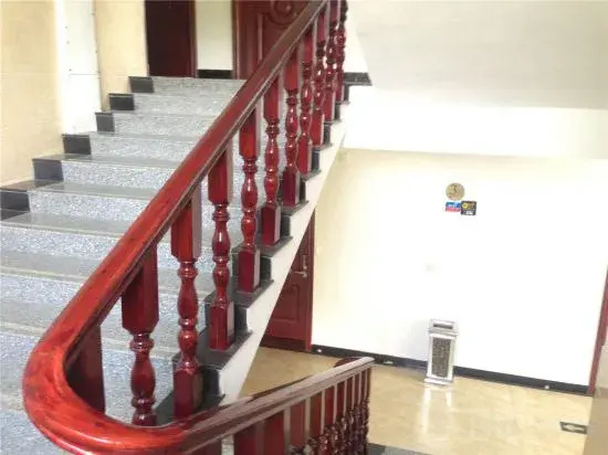Шанграо: Jinli Business Hotel