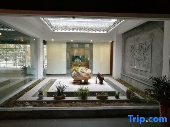 Хуаншань: Shitai Qingshuiyi Tourist Resort Hotel