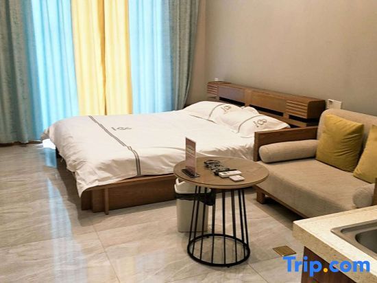 Люян: Luliang Yuexing Apartment