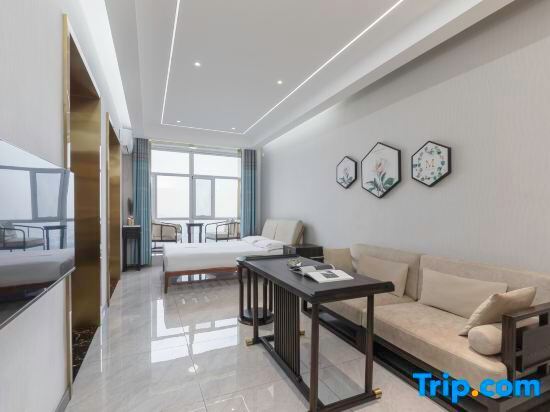 Люян: Luliang Yuexing Apartment