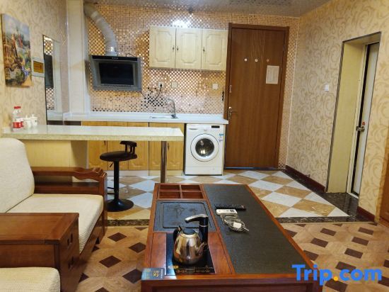 Люян: Luliang Yuexing Apartment