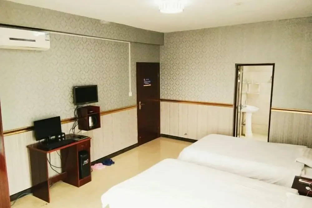 Юнчжоу: Yongzhou Chengbiao Hotel