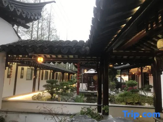 Шанхай: Shanghai Mr.Li yuan