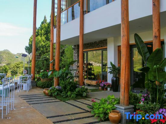 Синъи: Xingyi Wanfenglin Ruhuazaoye Homestay (Baguatian Observation Deck)
