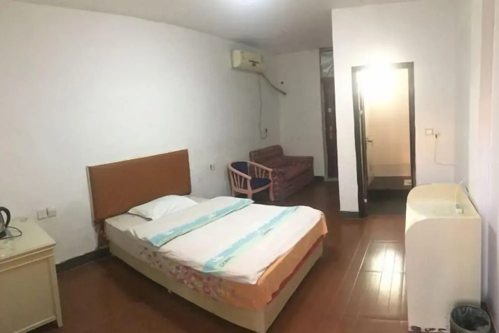 Наньчэн: 520 Theme Hotel