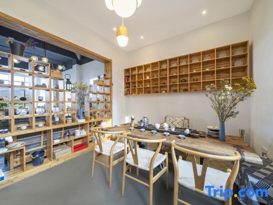 Синъи: Seven Letters·One Chijianshan Boutique Homestay (Xingyi Wanfenglin Branch)