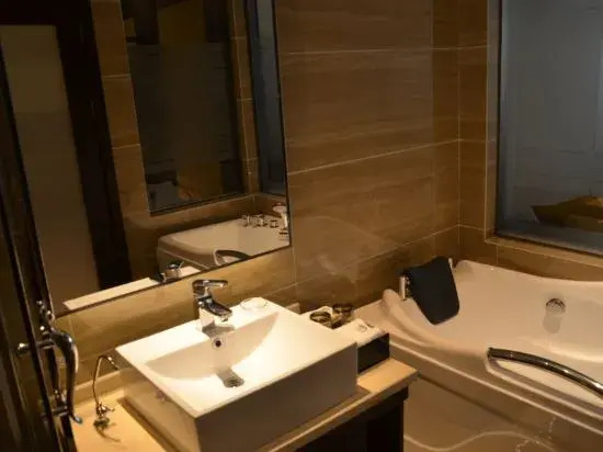 Яань: Haoyue Hotel