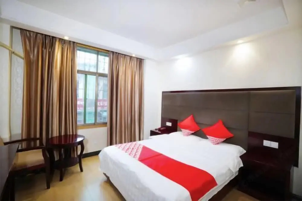 Чэньчжоу: Yi Zhang Xianglong Hotel