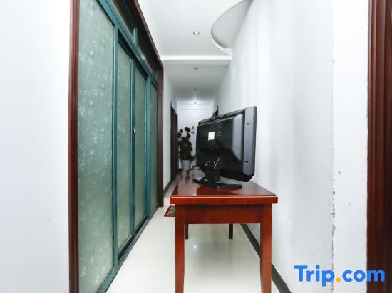 Уху: Wuhu Yunlong Hostel