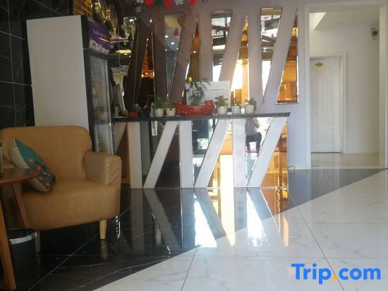 Ухань: Wuhan Junqi Theme Hotel (Hubei Academy of Fine Arts)