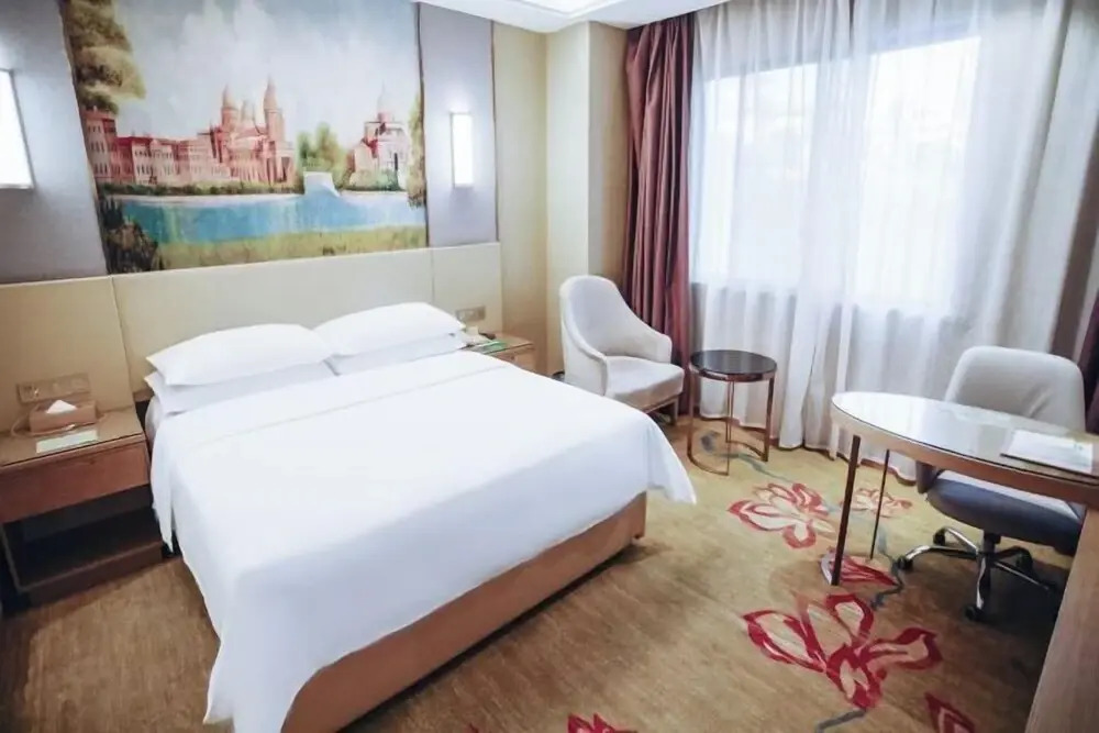 Юнчжоу: Vienna International Hotel (Yongzhou Junyue Huacheng)
