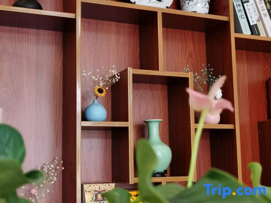 Шанграо: Huangling Impression Boutique Hostel
