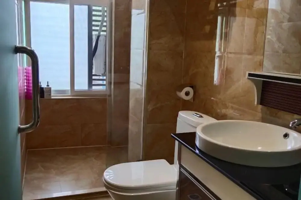 Лишуй: Yunhe Brilliant Business Hotel