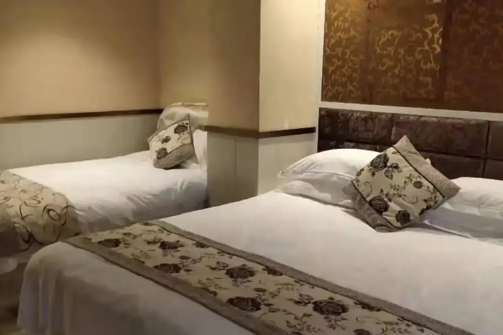 Лишуй: Yunhe Brilliant Business Hotel