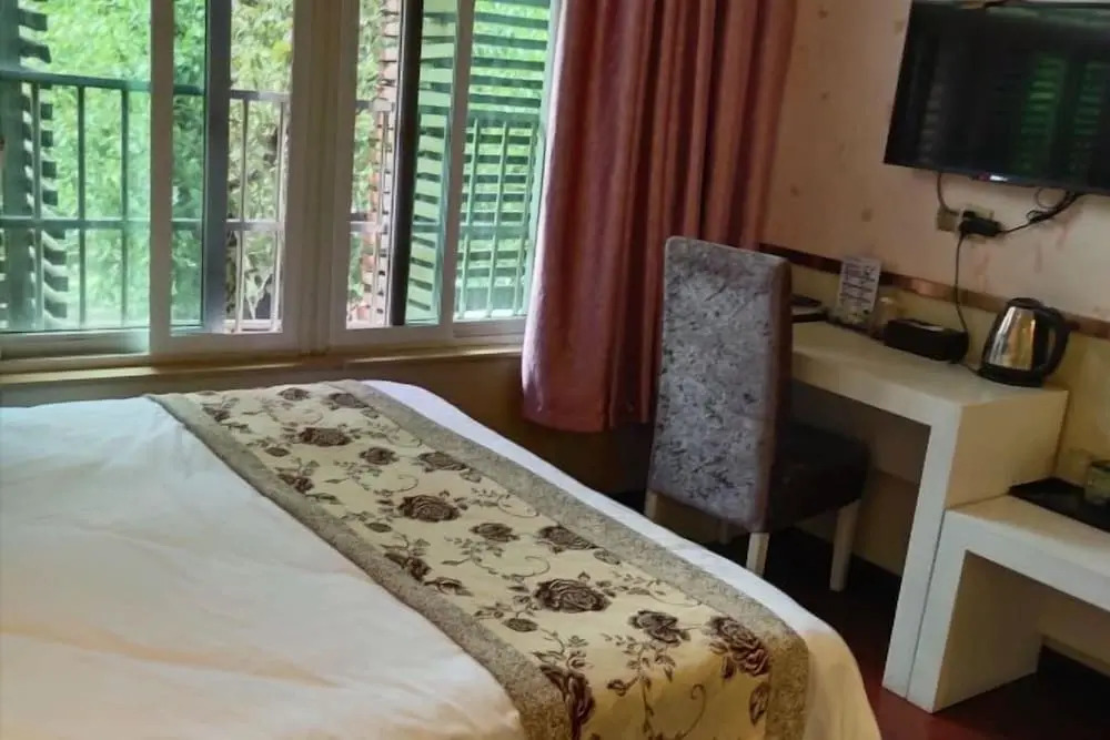 Лишуй: Yunhe Brilliant Business Hotel