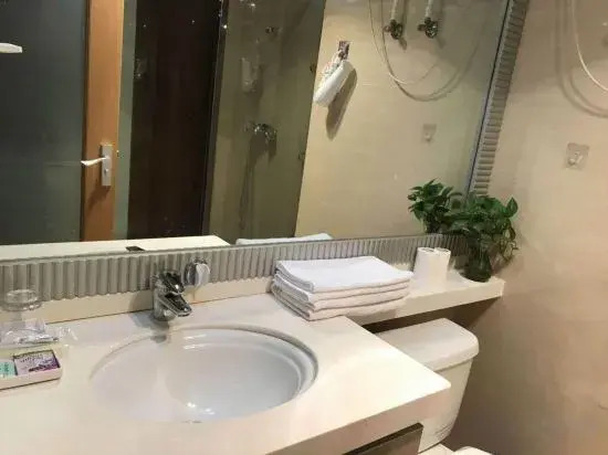 Уху: Wuhu Gangwan Apartment