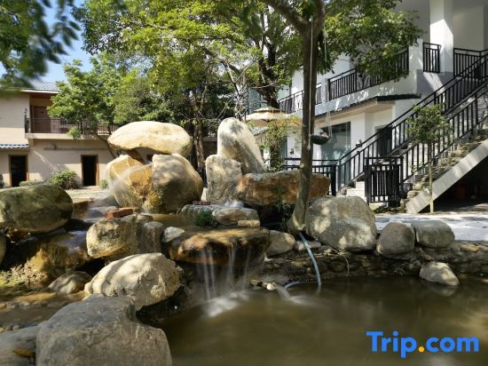 Хойчжоу: Luofu Mountain Fengguyuan Streamside Homestay
