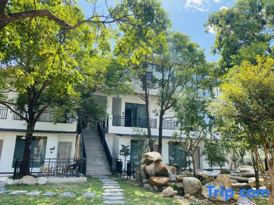 Хойчжоу: Luofu Mountain Fengguyuan Streamside Homestay