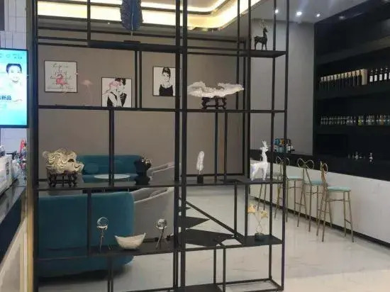 Линьи: Xi'an Hotel (Weinan Bus Station)
