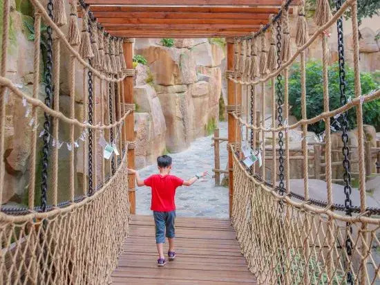 Хучжоу: Kaiyuan Senbo Holiday Park Hotel