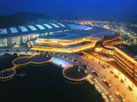 Хучжоу: Kaiyuan Senbo Holiday Park Hotel