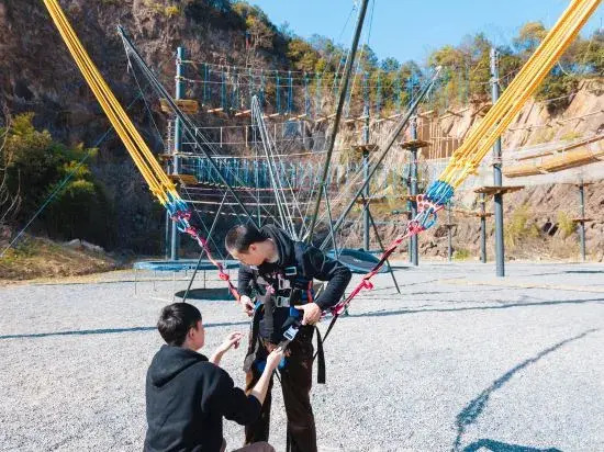 Хучжоу: Kaiyuan Senbo Holiday Park Hotel