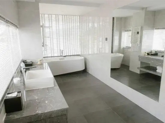 Чжоушань: Wave inn Baisha