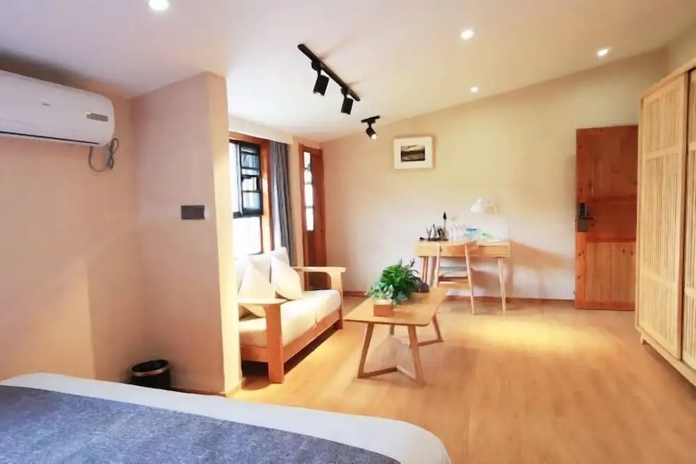 Синъи: Manman Qingfeng Hostel