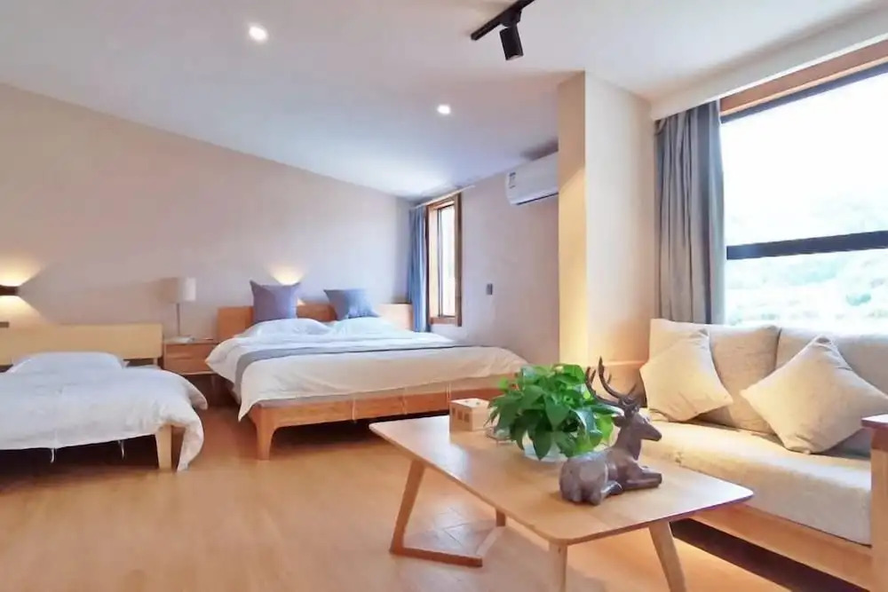 Синъи: Manman Qingfeng Hostel