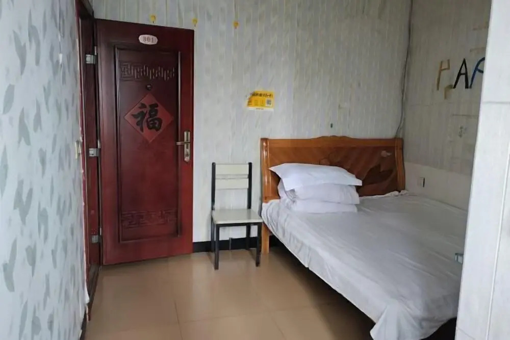 Юнчжоу: Yongzhou Mengchao Hotel