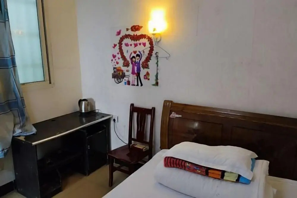Юнчжоу: Yongzhou Mengchao Hotel